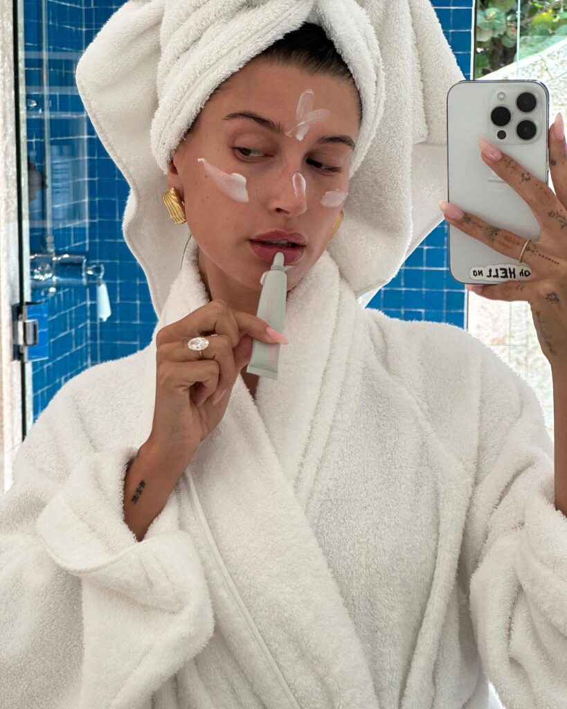 Hailey Bieber